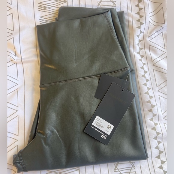 90 Degree Black Olive Leatherette Leggings M - Picture 3 of 6